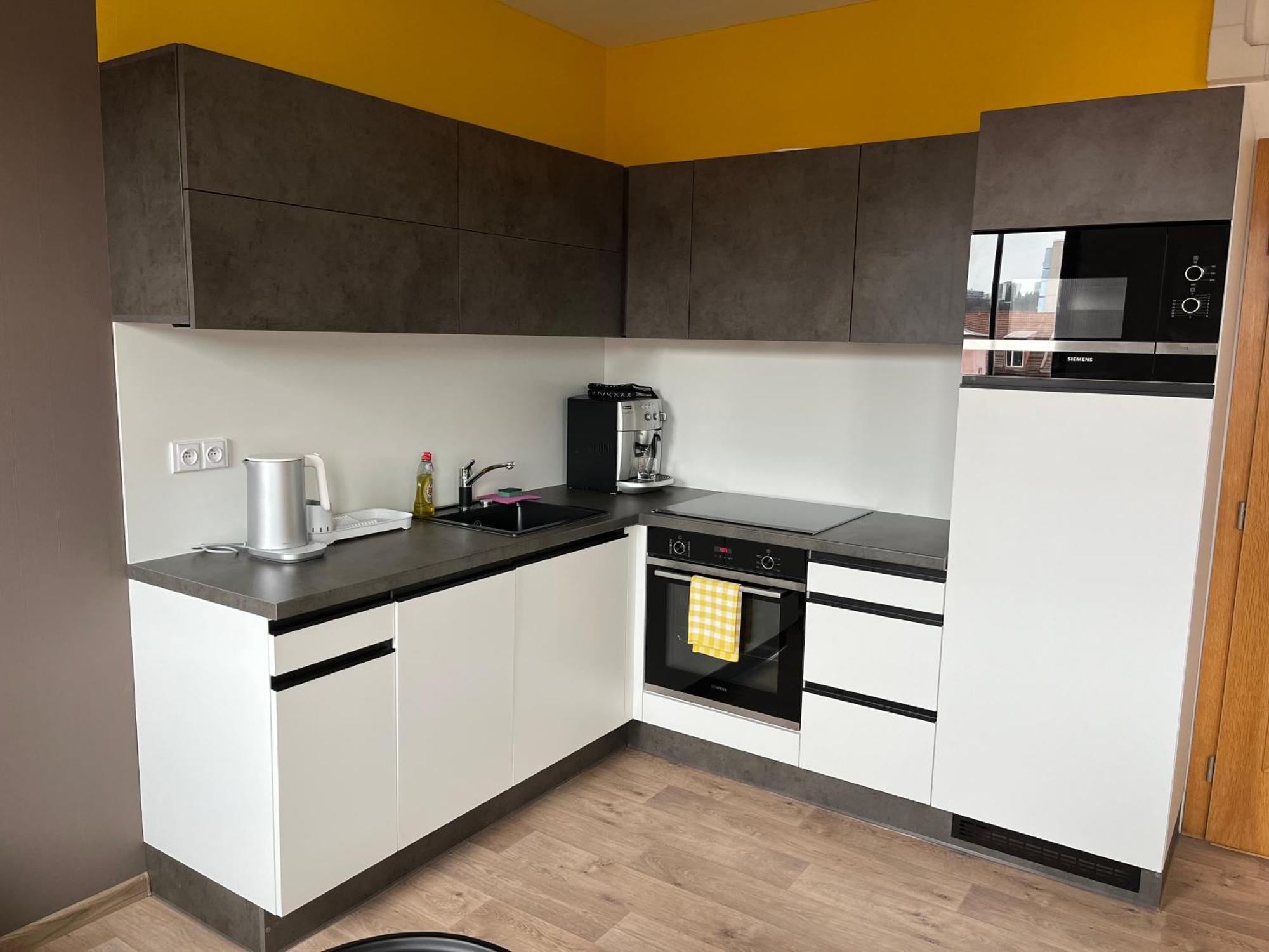 Yellow Apartment Deluxe Brünn Exterior foto
